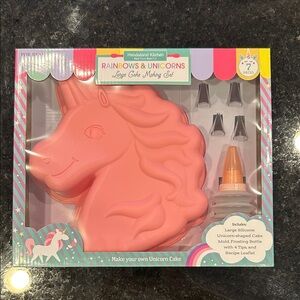 Rainbows & Unicorns Cake Making Set